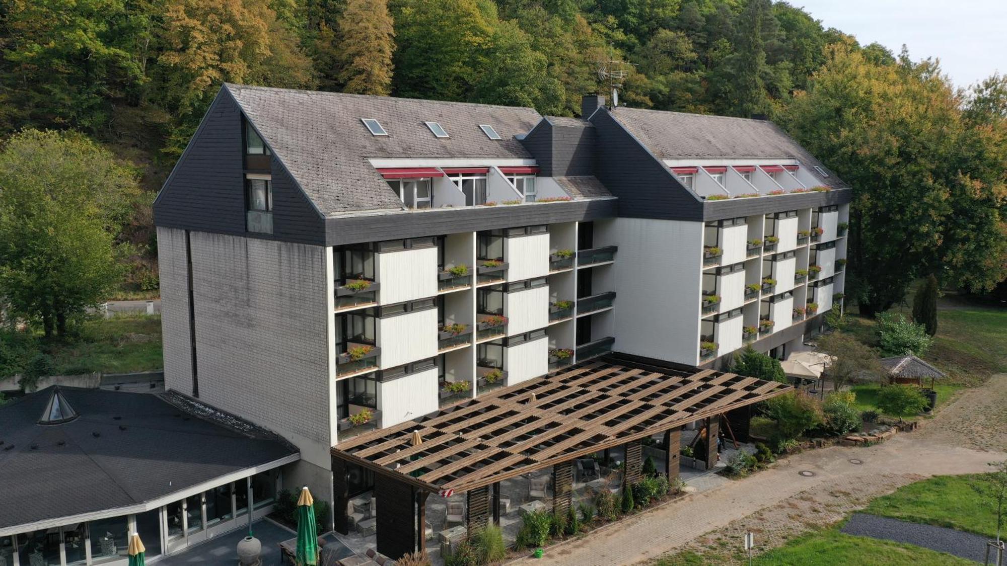 Hotel Luisenpark 巴特贝格匝本 外观 照片