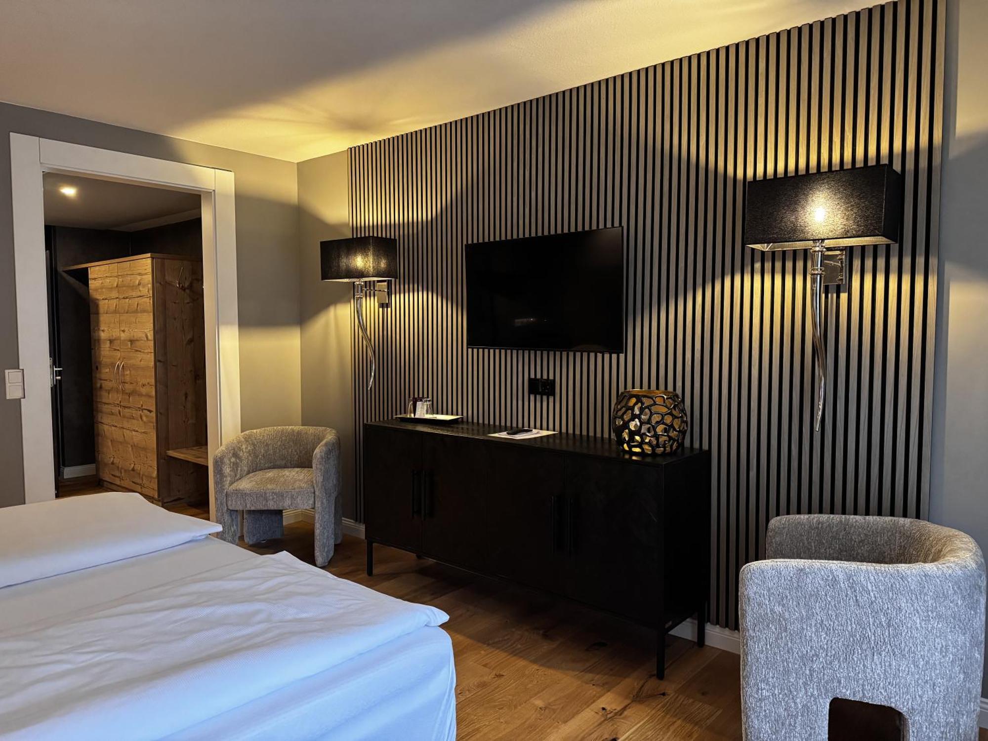 Hotel Luisenpark 巴特贝格匝本 外观 照片