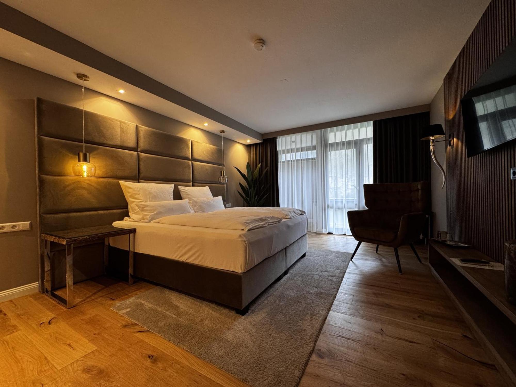 Hotel Luisenpark 巴特贝格匝本 外观 照片